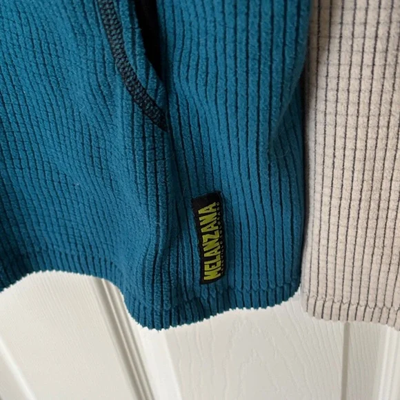 Like New Melanzana Micro Grid Hoodie V2 White/Blue (Size Women’s M) - Picture 4 of 5